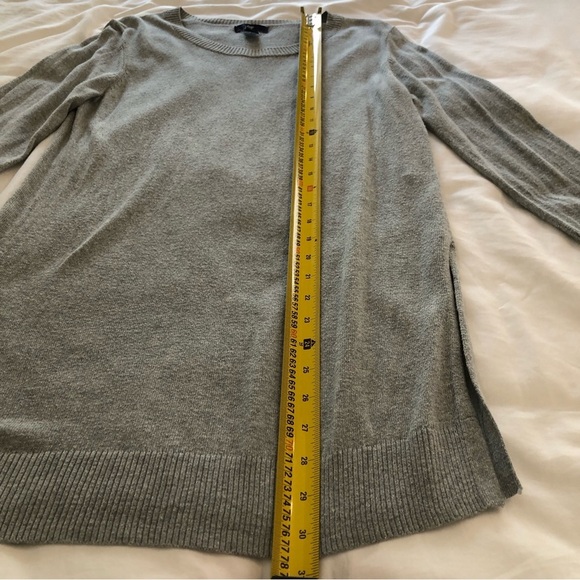 ⭐️2/$20⭐️ GAP gray lightweight sweater with side slit detail. size S - Picture 8 of 9